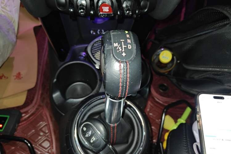 Used MINI 2016 2.0T COOPER S Five-Door Edition Gear Lever