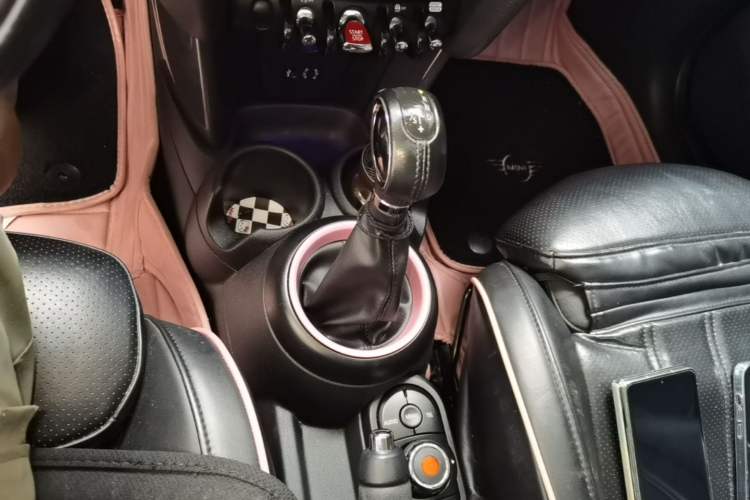 Used MINI 2016 1.5T COOPER Gear Lever