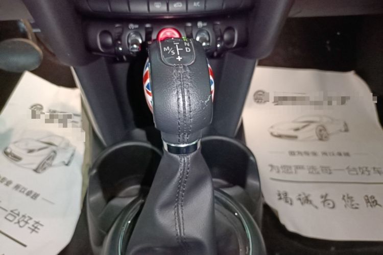 Used MINI 2016 1.2T ONE Pioneer Edition Gear Lever