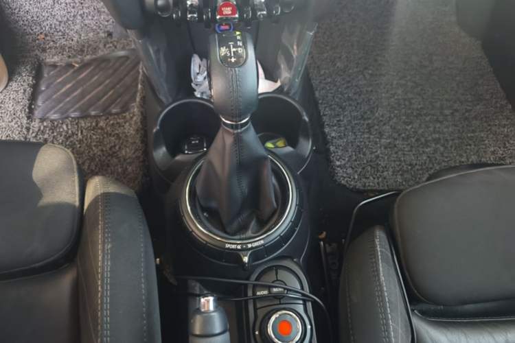 Used MINI 2016 1.5T COOPER Gear Lever