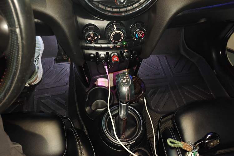 Used MINI 2016 2.0T COOPER S Gear Lever