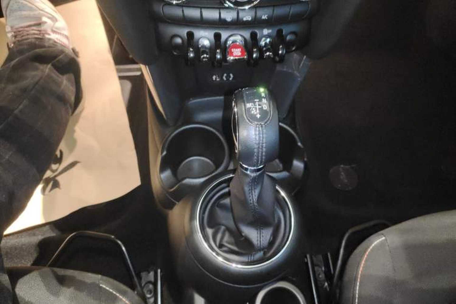 Used MINI 2016 1.2T ONE Pioneer Edition Gear Lever