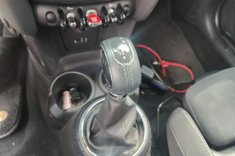 Used MINI 2016 1.5T COOPER Gear Lever