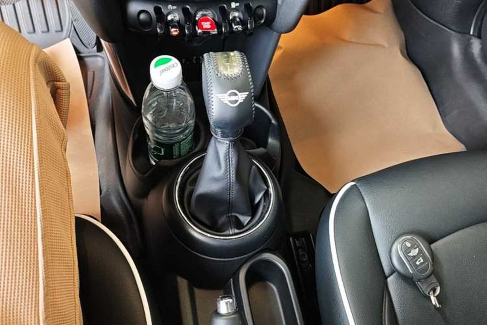 Used MINI 2016 1.2T ONE Pioneer Edition Gear Lever