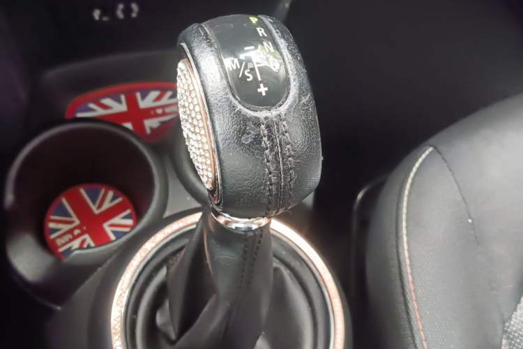 Used MINI 2016 1.2T ONE Gear Lever
