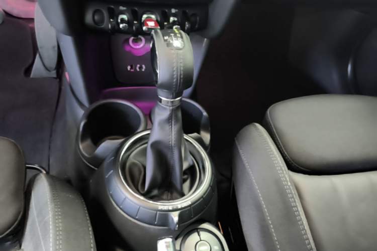 Used MINI 2016 1.5T COOPER Gear Lever