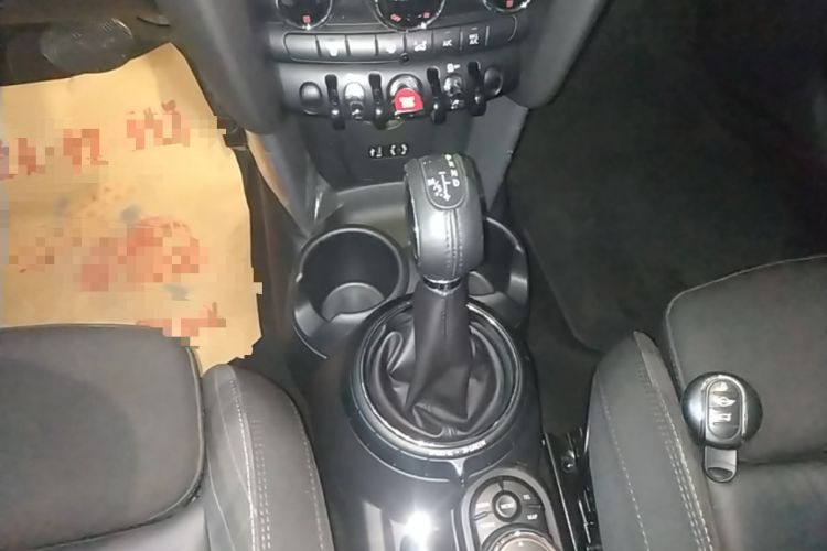Used MINI 2016 1.5T COOPER Avant-Garde Gear Lever