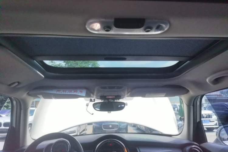 Used MINI 2016 1.5T COOPER Five-Door Edition Headliner