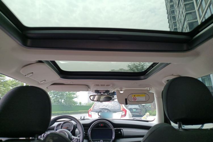 Used MINI 2016 1.5T COOPER Avant-Garde Headliner