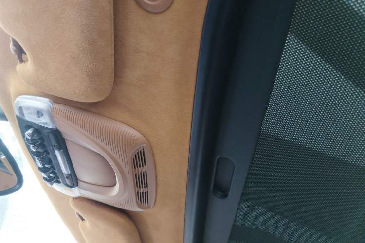 Used MINI 2016 1.5T COOPER Headliner