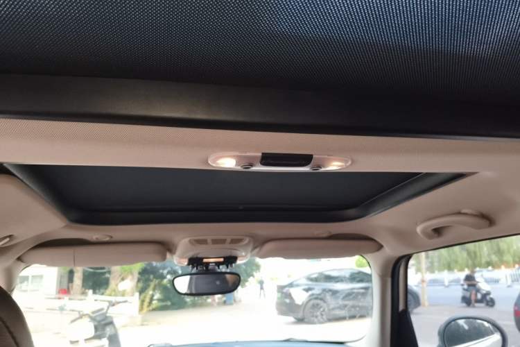 Used MINI 2016 1.2T ONE Five-Door Edition Headliner