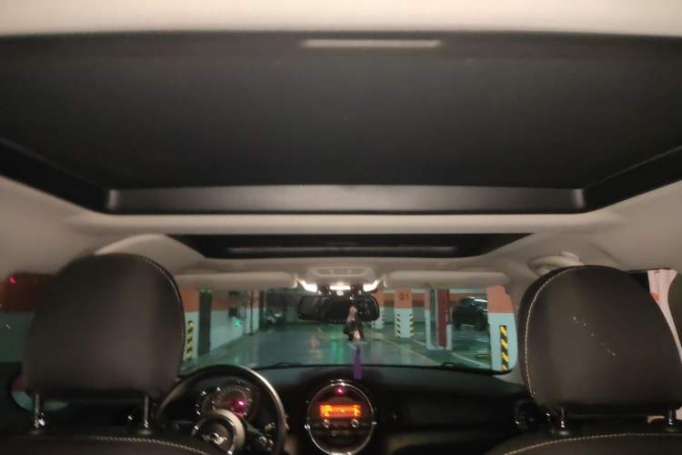Used MINI 2016 1.2T ONE Pioneer Edition Headliner