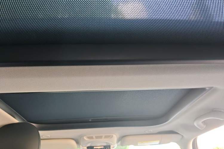 Used MINI 2016 1.5T COOPER Avant-Garde Headliner