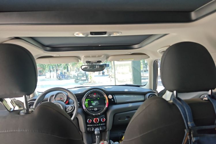 Used MINI 2016 1.5T COOPER Pioneer Edition Five-Door Model Headliner