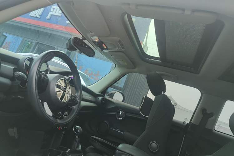 Used MINI 2016 1.5T COOPER Headliner