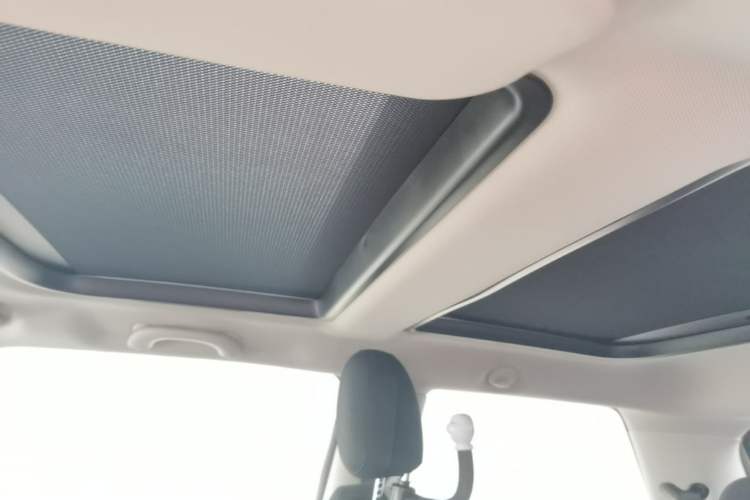 Used MINI 2016 1.5T COOPER Avant-Garde Headliner