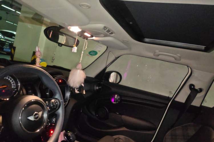 Used MINI 2016 1.5T COOPER Five-Door Edition Headliner