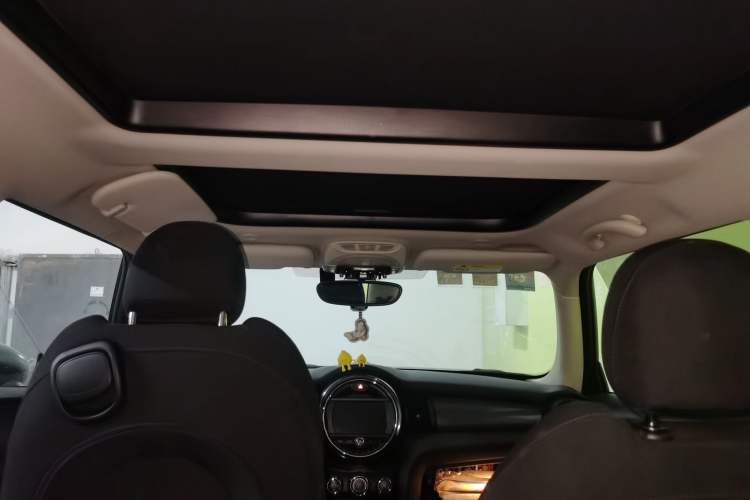 Used MINI 2016 1.5T COOPER Headliner