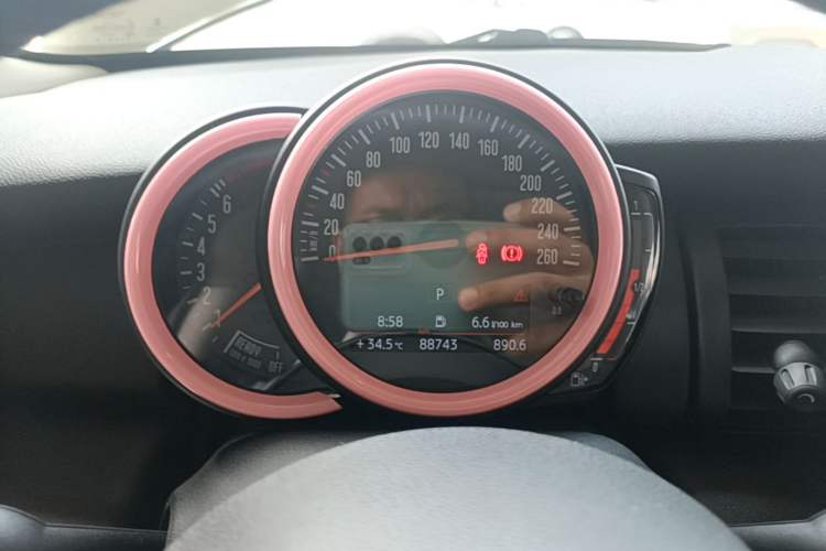Used MINI 2016 1.2T ONE Pioneer Edition Instrument Cluster