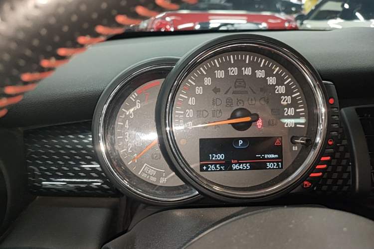 Used MINI 2016 2.0T COOPER S Five-Door Edition Instrument Cluster