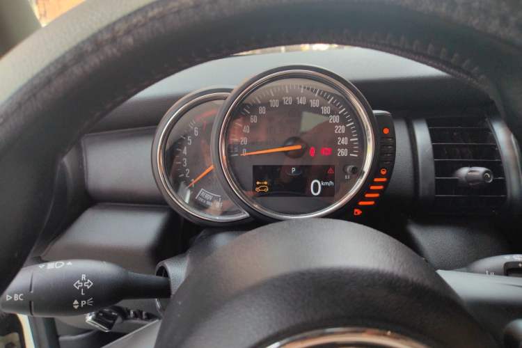 Used MINI 2016 1.2T ONE Pioneer Edition Instrument Cluster