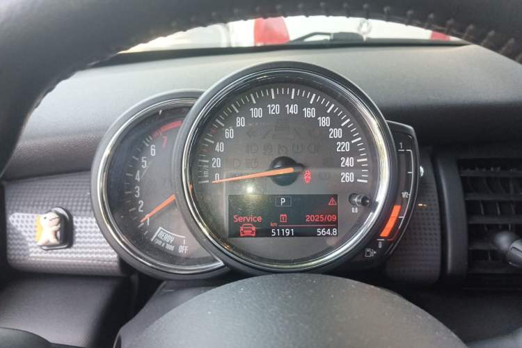 Used MINI 2016 1.5T COOPER Instrument Cluster