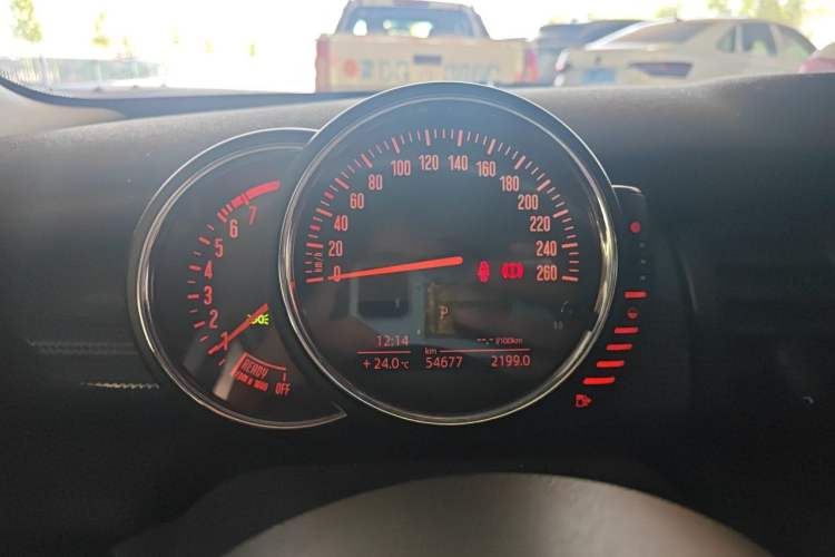 Used MINI 2016 1.5T COOPER Pioneer Edition Five-Door Model Instrument Cluster