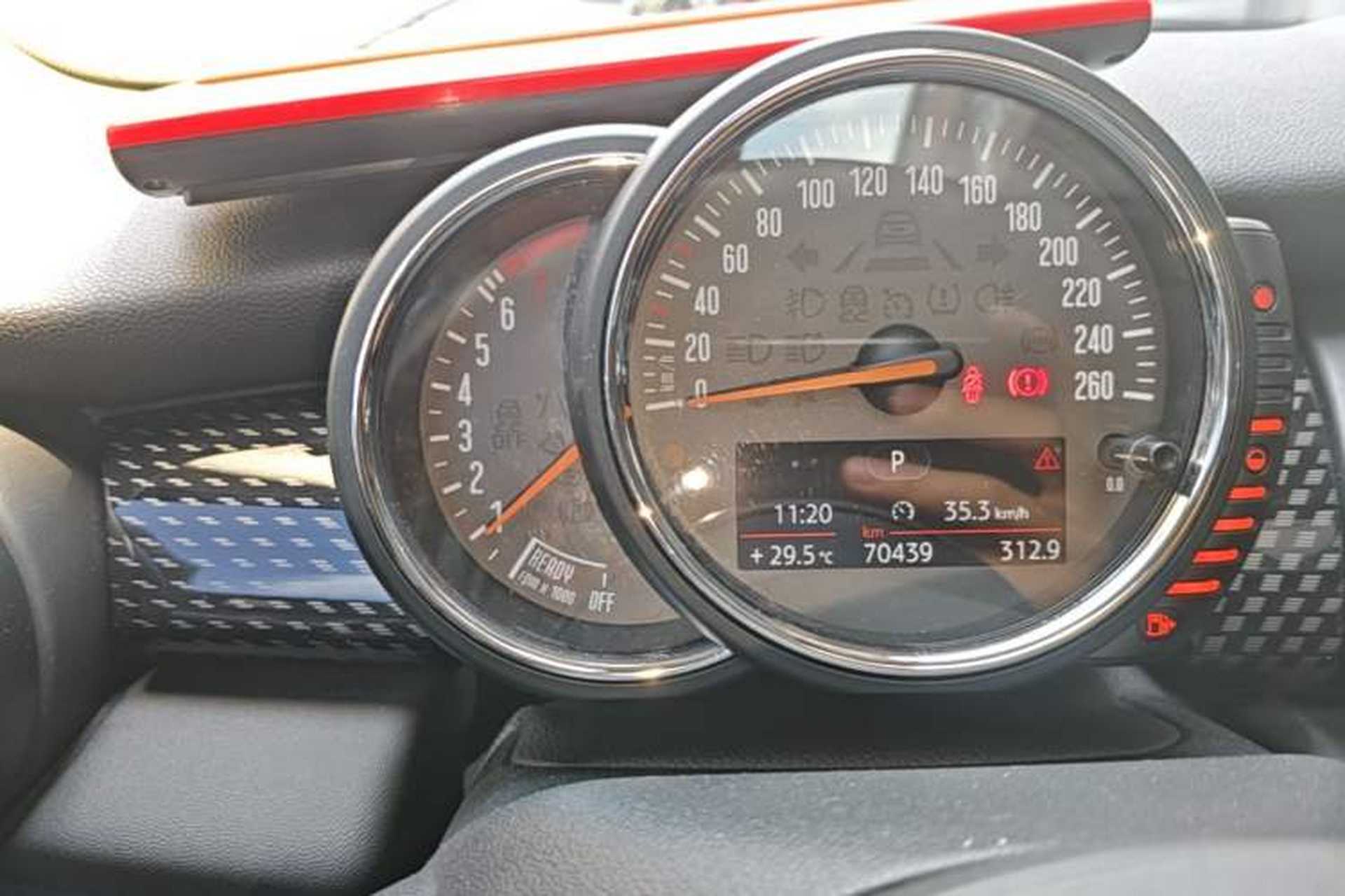 Used MINI 2016 2.0T COOPER S Five-Door Edition Instrument Cluster