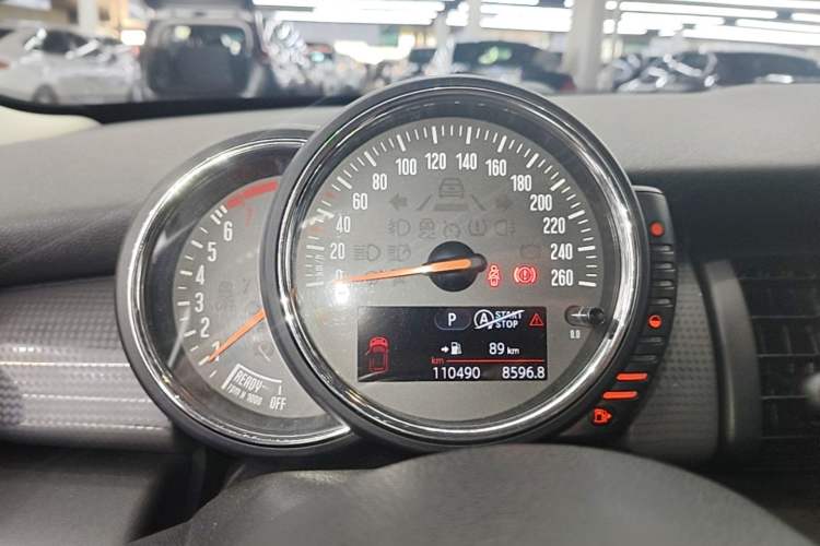 Used MINI 2016 1.5T COOPER Avant-Garde Instrument Cluster