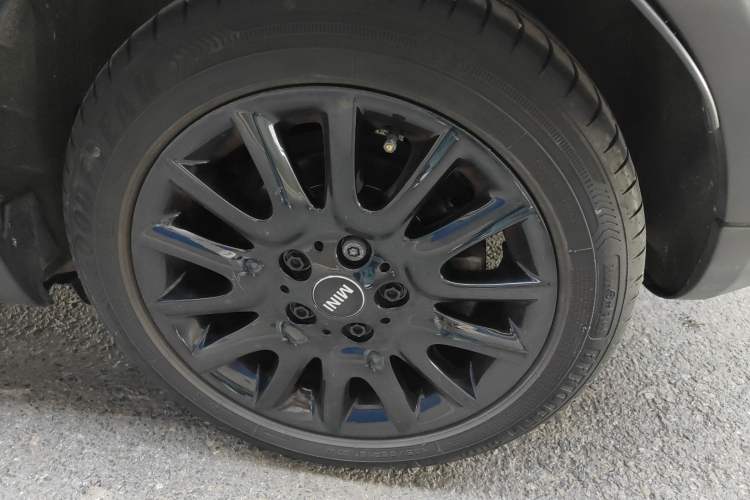 Used MINI 2016 1.5T COOPER Five-Door Edition Interior 12