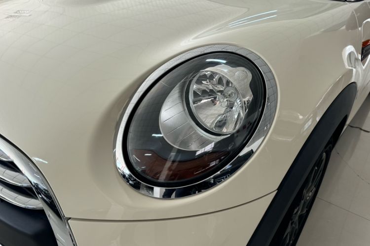 Used MINI 2016 1.2T ONE Pioneer Edition Interior 15