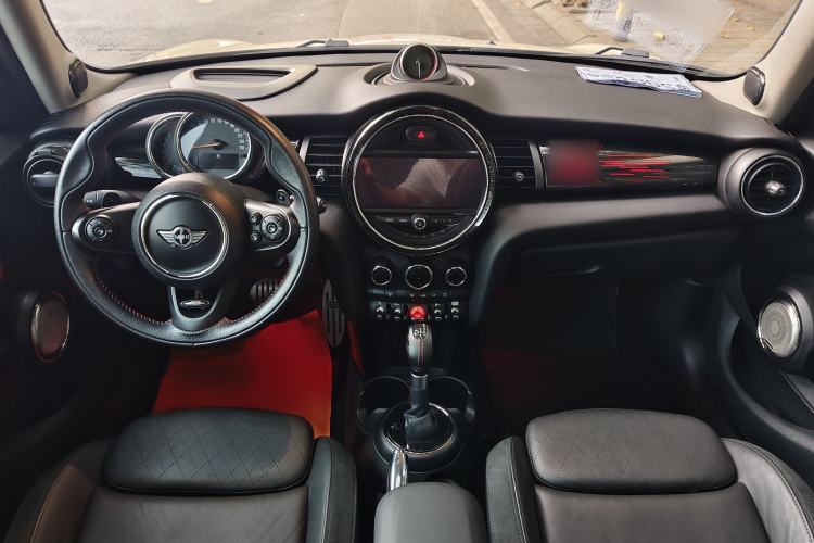 Used MINI 2016 2.0T COOPER S Pioneer Edition Five-Door Model Interior 2