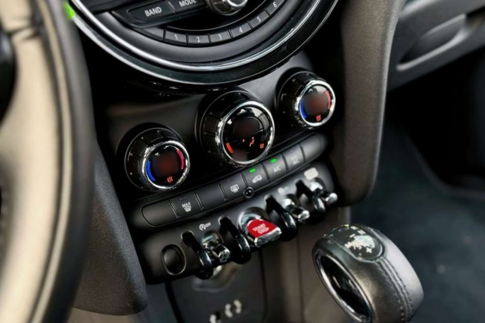 Used MINI 2016 1.5T COOPER Avant-Garde Interior 3