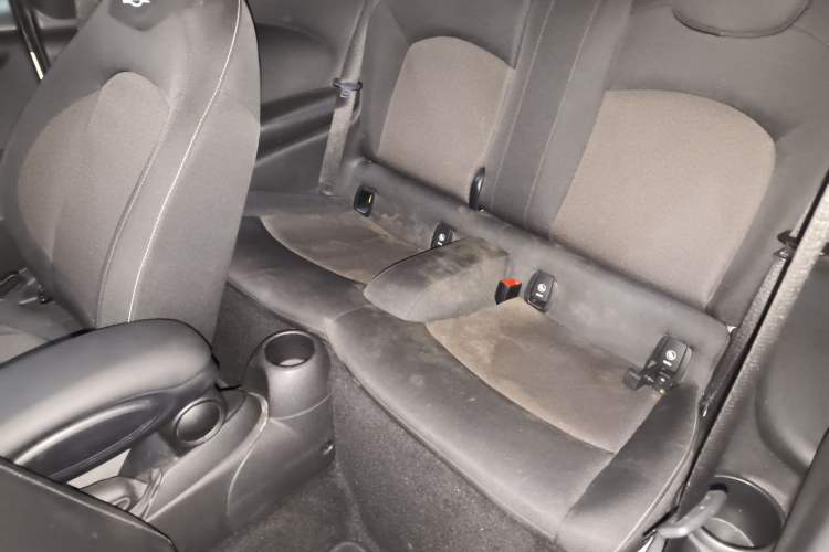 Used MINI 2016 1.2T ONE Pioneer Edition Interior 4