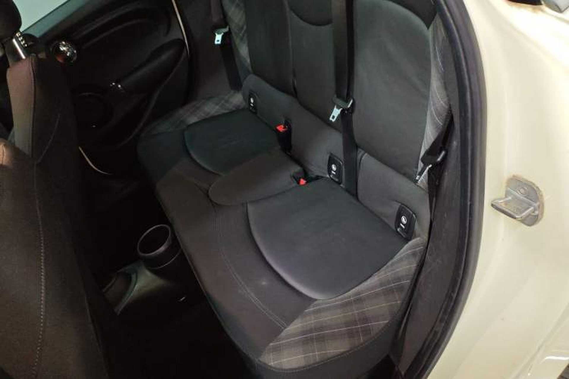 Used MINI 2016 1.5T COOPER Five-Door Edition Interior 4