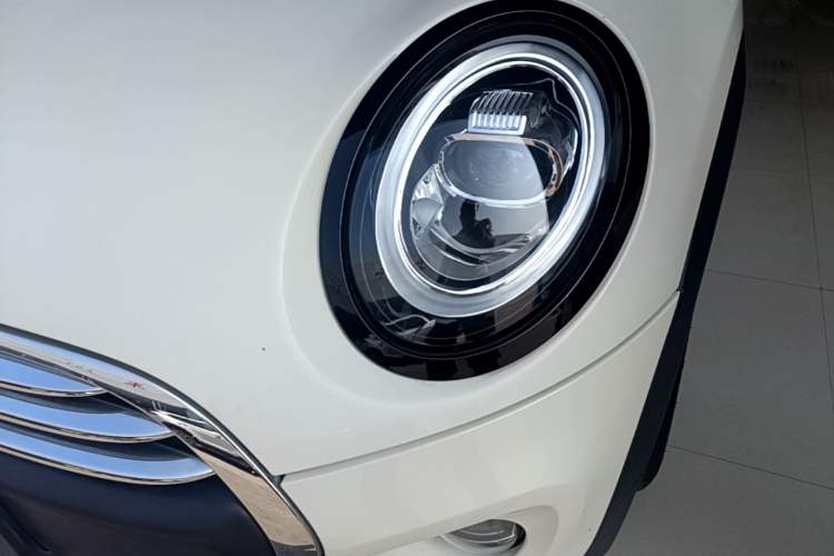 Used MINI 2016 1.2T ONE Pioneer Edition Left Front Headlight