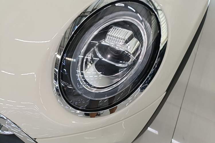 Used MINI 2016 1.2T ONE Pioneer Edition Left Front Headlight