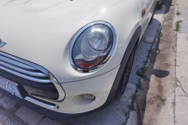 Used MINI 2016 1.5T COOPER Five-Door Edition Left Front Headlight