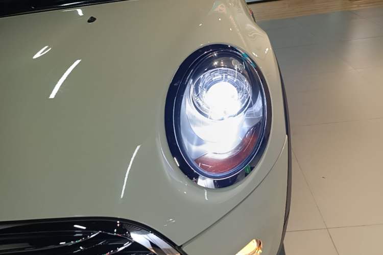 Used MINI 2016 1.2T ONE Pioneer Edition Left Front Headlight