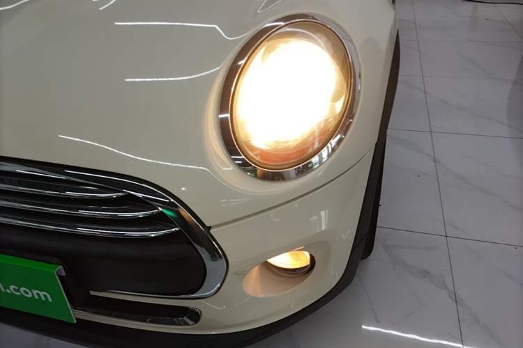 Used MINI 2016 1.2T ONE Pioneer Edition Left Front Headlight