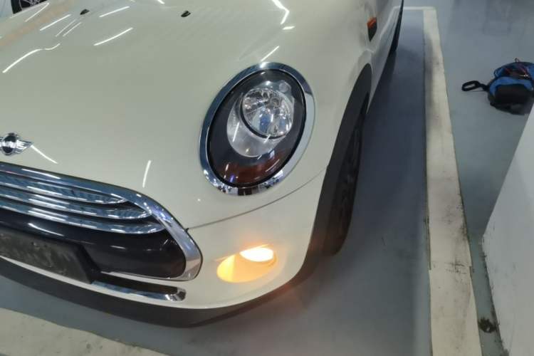 Used MINI 2016 1.5T COOPER Five-Door Edition Left Front Headlight
