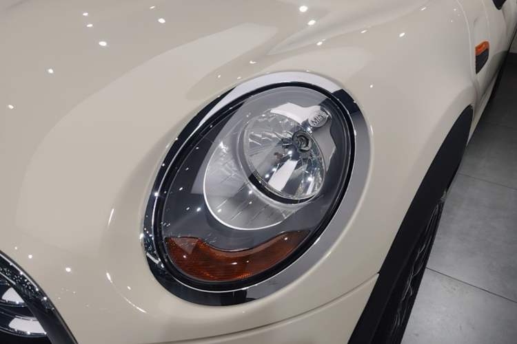 Used MINI 2016 1.5T COOPER Five-Door Edition Left Front Headlight