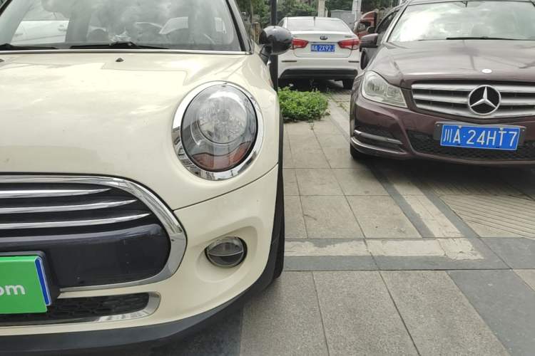 Used MINI 2016 1.5T COOPER Left Front Headlight