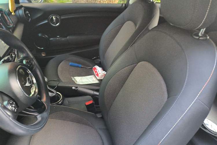 Used MINI 2016 1.2T ONE Pioneer Edition Left Front Seat