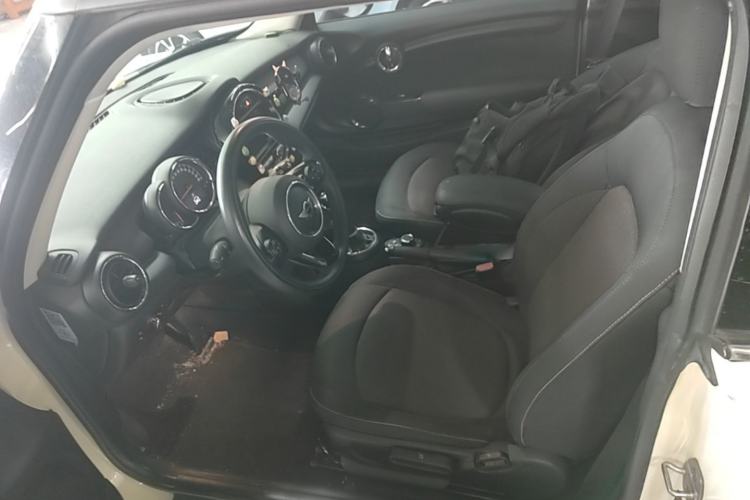 Used MINI 2016 1.2T ONE Pioneer Edition Left Front Seat