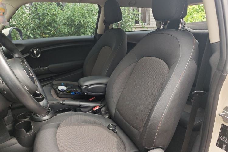 Used MINI 2016 1.2T ONE Pioneer Edition Left Front Seat
