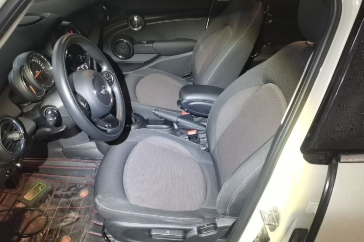 Used MINI 2016 1.2T ONE Pioneer Edition Five-Door Version Left Front Seat