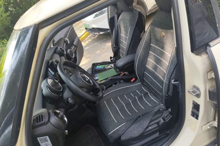 Used MINI 2016 1.2T ONE Pioneer Edition Five-Door Version Left Front Seat