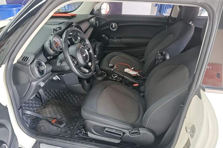 Used MINI 2016 1.2T ONE Pioneer Edition Left Front Seat