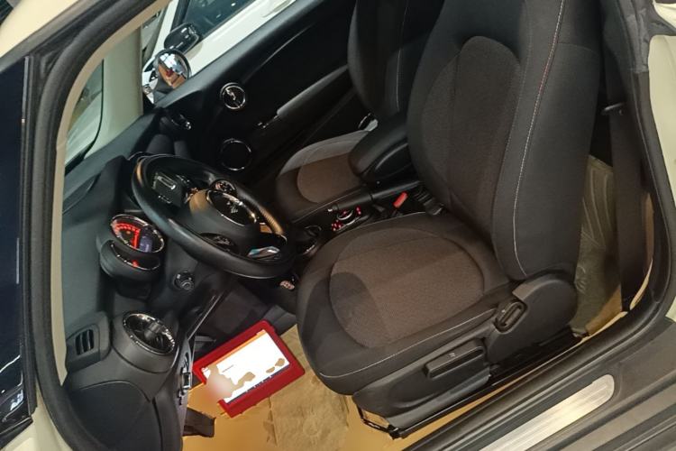 Used MINI 2016 1.2T ONE Pioneer Edition Left Front Seat